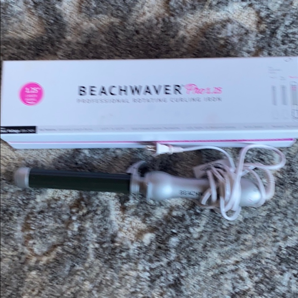 Beachwaver Pro 1.25 curling iron